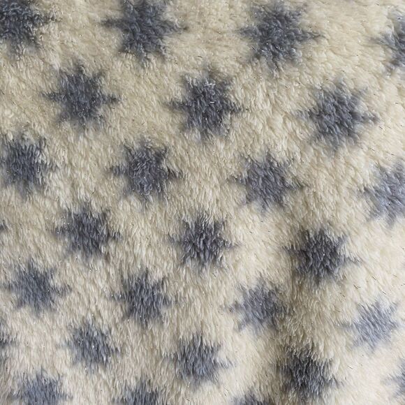 Vera Bradley Star/Garland Throw Blanket - Picture 5 of 6